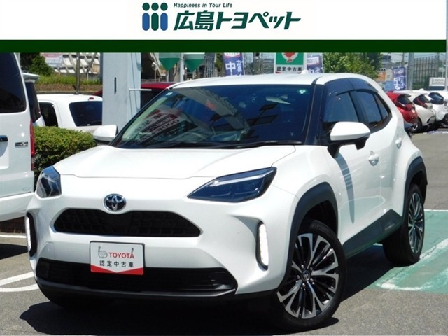 大人気のアーバンクロスオーバーSUV『ヤリスクロス』のZグレード入荷フルセグTV 　ナビキット付き。CD＆DVDプレーヤー　ETC 前後ドラレコなど装備充実！内外装良好のお買得車です。