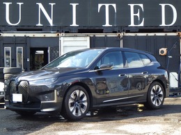 BMW iX xドライブ40 4WD 禁煙車　4WD　ステアリングヒーター