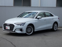 アウディ A3セダン 40 TFSI クワトロ アドバンスト 4WD ワンオーナー　認定中古車