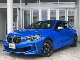 BMW 1シリーズ M135i xドライブ 4WD 認定中古車 元デモカー パドルシフト 18AW