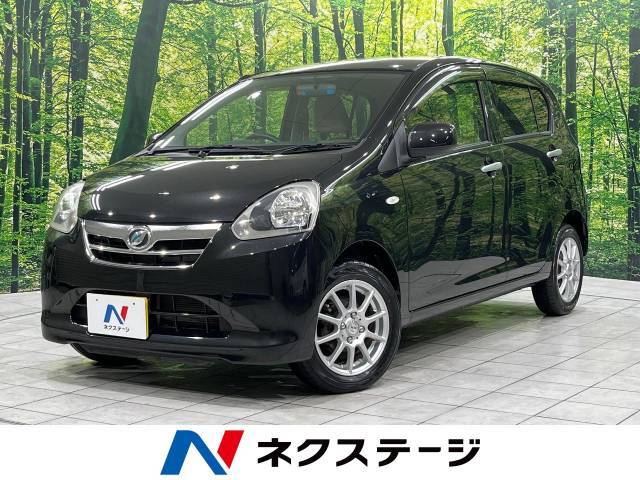 4WD　禁煙車　14インチアルミホイール　CD再生　プライバシーガラス