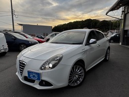 アルファ　ロメオ ジュリエッタ コンペティツォーネ レグノ装着　黒　本革