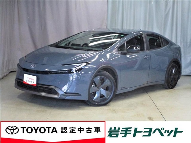 歴代より実現してきた優れた環境性能にさらなる磨きをかけた「プリウス」4WD