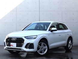 アウディ Q5 40 TDI クワトロ Sライン ディーゼルターボ 4WD 360度カメラ　レーンキープ　ACC　電動リヤ