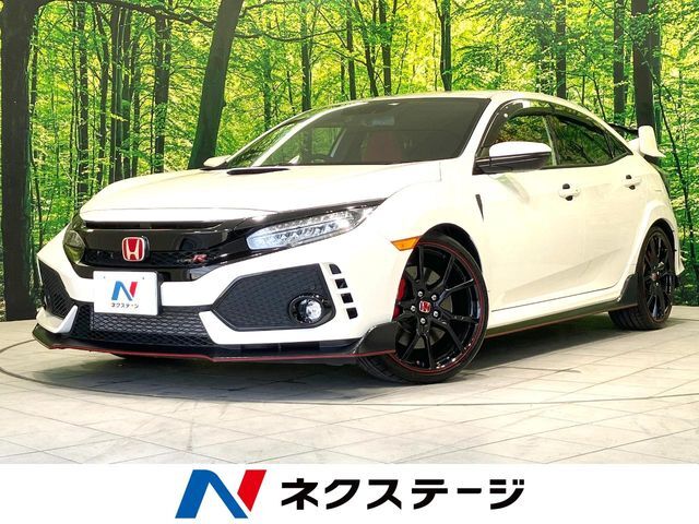 6MT　純正ナビ　ブレンボキャリパー　バックカメラ　ゴルゴセキュリティ