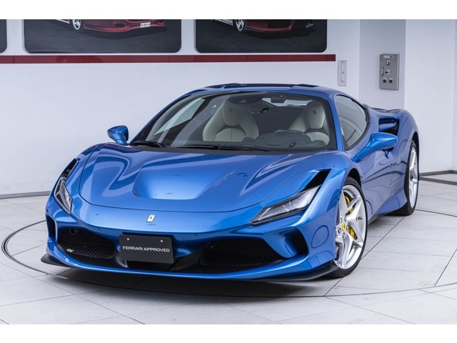 フェラーリ正規ディーラーRosso Scuderia認定中古車、Ferrari F8 Tributeをご覧いただき、誠にありがとうございます。