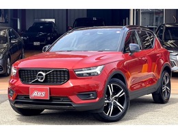 ボルボ XC40 B4 AWD Rデザイン 4WD 1オーナー・禁煙車