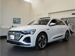 アウディ Q8 e-tron 55 クワトロ Sライン 4WD 認定中古車　パノラマサンルーフ　サイレン