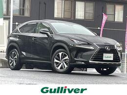レクサス NX 300h Iパッケージ 4WD 純正ナビ/フルセグ/サンルーフ/赤レザー