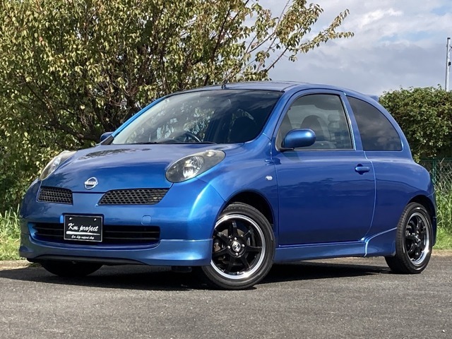 全国で探しても数台程度しかない3ドア！前期型にしか存在しない為、タマ数少ない希少な12SRになります！5ドア車両と比べて40キロ～の軽量！剛性も強い！また前期モデルは高回転型エンジンとも言われています！