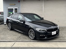 BMW 5シリーズ 523d Mスポーツ ディーゼルターボ レザーシート　Kranze20inch