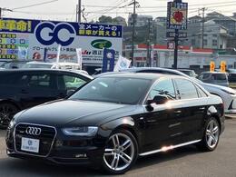 アウディ A4 2.0 TFSI クワトロ 4WD 