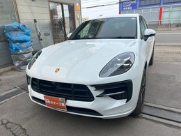 ポルシェ マカン GTS PDK 4WD 