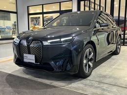 BMW iX xドライブ40 4WD 当社デモカー　禁煙車