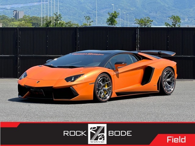 Burago ランボルギーニ アヴェンタドールLP700-4 カスタム車 Amazon | ブラーゴ 1/18 ランボルギーニ アヴェンタドール LP700