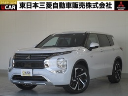 三菱 アウトランダー PHEV 2.4 P 4WD サポカーS対象車　純正ナビゲーション付き