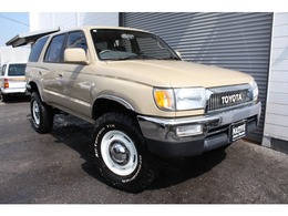 トヨタ ハイラックスサーフ SSR-X アクティブPKG 4RUNNERスタイリング　ナローボディ　クロ