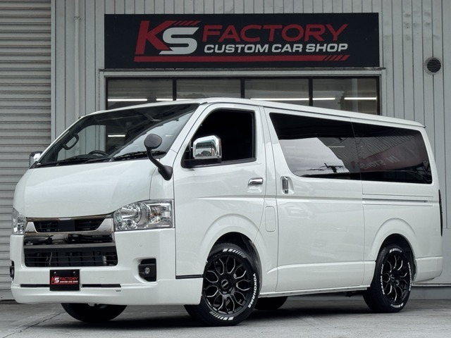 他の車両も多数在庫中！ハイエース　コンプリートカー　パーツ販売　　福祉車両　キャンピングカー　　ローダウン　リフトアップなど様々なカスタムが可能です。車中泊　アウトドア