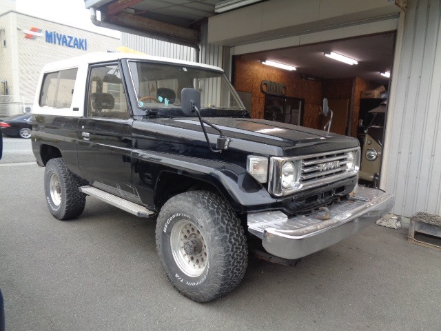 トヨタ ランドクルーザー70 4.2 ZX FRPトップ ディーゼル 4WD