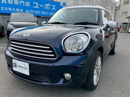 ミニ ミニクロスオーバー クーパー 2トーンルーフ　17インチアルミ　社外ナビ