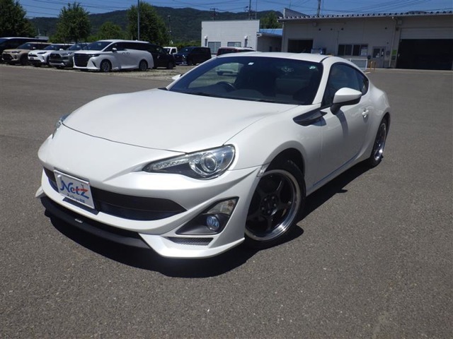 この度はネッツトヨタ福島の中古車をご覧いただきありがとうございます！誠に勝手ながら、こちらのお車はご購入後のお付き合いを大切にしたい為、県内・近隣県にお住まいのお客様に限り販売させていただきます。