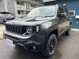 ジープ レネゲード トレイルホーク 4WD 