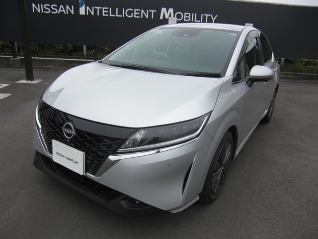 当店展示車両をご覧いただきありがとうございます！本車両は、商談中の場合がありますので、お手数ですがご来店前に一度ご連絡お願い致します。
