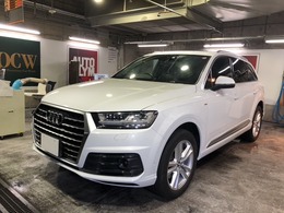 アウディ Q7 2.0 TFSI クワトロ Sラインパッケージ 4WD 