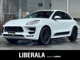 ポルシェ マカン GTS PDK 4WD スポーツクロノPKG パノラマサンルーフ