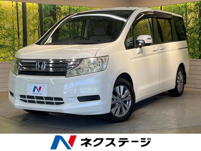 SDナビゲーション　バックカメラ　禁煙車　スマートキー　ビルトインETC