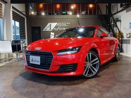 アウディ TT クーペ 2.0 TFSI クワトロ 4WD 