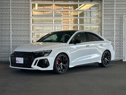 アウディ RS3セダン 2.5 4WD 