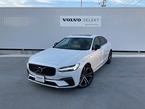 リチャージ アルティメット T8 AWD プラグイン ハイブリッド 4WD
