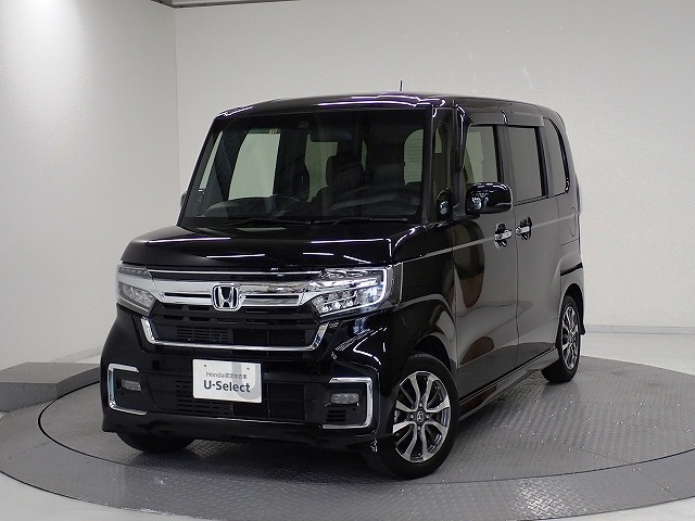 この車両は【Honda中古車認定グレードU-Select　Premium】です。無料保証2年間と3つの安心をお約束します。詳しくは下の写真をスクロールして下さい。