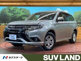 三菱 アウトランダーPHEV 2.0 M 4WD SDナビ　バックカメラ　シートヒーター　パ