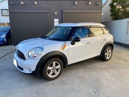 ミニ ミニクロスオーバー ワン 禁煙車 6MT 純正アルミ付スタッドレス付き