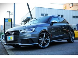 アウディ S1スポーツバック 2.0 4WD 6MT ブラックルーフ BOSEスピーカー