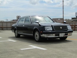 トヨタ センチュリー 5.0 デュアルEMVパッケージ装着車 Aftermarketナビ　新品タイヤ　キーレス