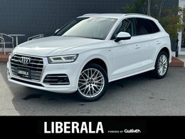 アウディ Q5 2.0 TFSI クワトロ 4WD デビューP マトリクスLED バーチャルCP ACC