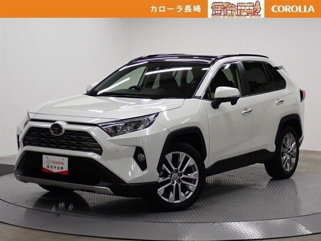 当社の中古車をご覧いただきありがとうございます。他にも軽自動車からRV車まで展示しております。ご来場により現車を確認できるお客様に販売を限らせていただきます