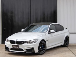 BMW M3セダン M DCT ドライブロジック OP19AW　Mパフォ-マンスパーツ　後期テール