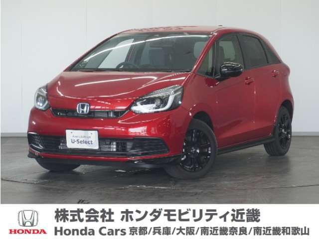 フィットHVの詳細≫　令和6年式　車検令和9年11月走行3364km　タイプ『e:HEVホームブラックスタイル』ボディカラー『プレミアムクリスタルレッド』純正Gathersナビ（VXU-245FTI）