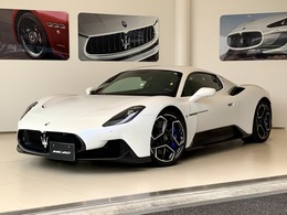 マセラティ MC20 3.0 認定中古車　インテリアカーボンPKG