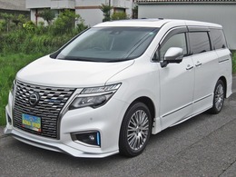 日産 エルグランド 3.5 AUTECH エマージェンシーブレーキ車線逸脱防止レー