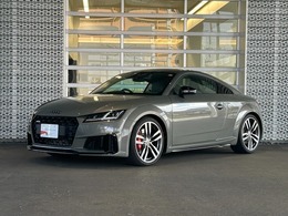 アウディ TT クーペ 45 TFSI クワトロ 4WD 