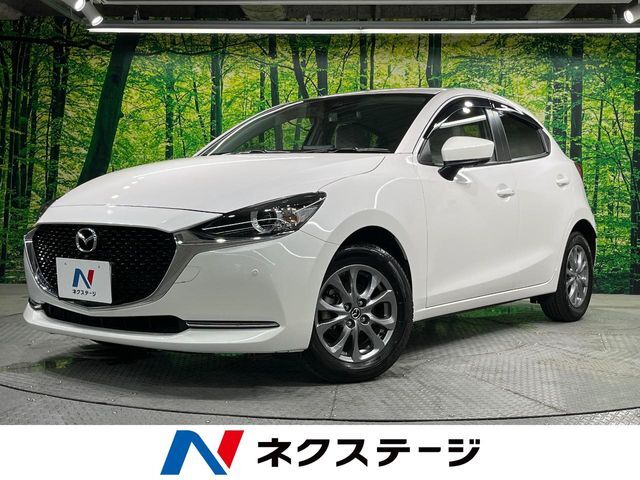 衝突軽減　禁煙車　コーナーセンサー　スマートキー　ステアリングスイッチ