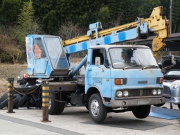 マツダ タイタン トラッククレーン 愛知車両　旧車