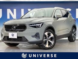 ボルボ XC40 アルティメット B4 AWD 4WD レーダークルーズコントロール　パノラミッ