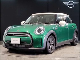 ミニ ミニ クーパーD 5ドア プレミアムプラスパッケージ DCT ワンオーナー　レザレットシート