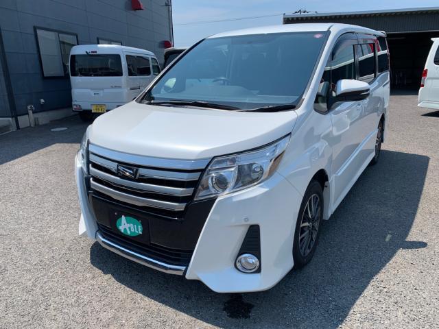 H26年式 ノア Si  入庫しました。納車時、オイル・オイルエレメント・ワイパーゴムはもちろん消耗部品等悪いところは、交換して納車します。